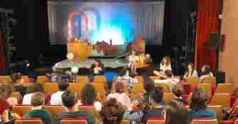 avec_lequipe_du_spectacle_je_suis_ma_maison_cie_creatur